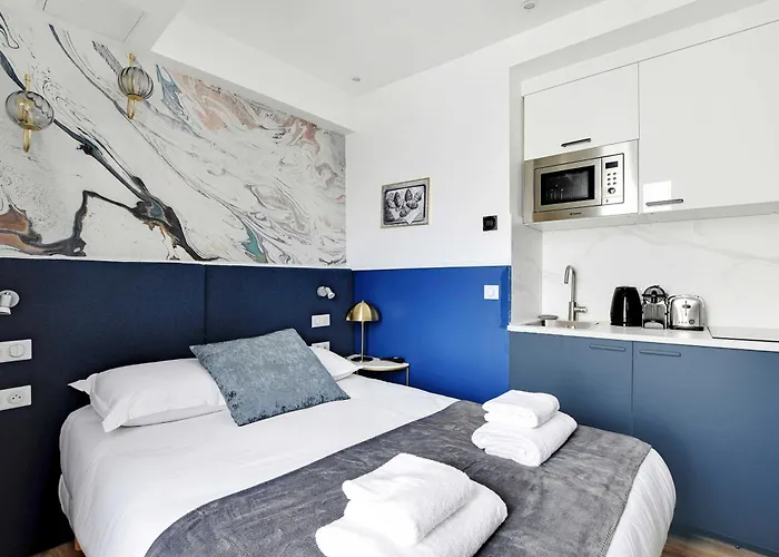 Serene Cocoon For 2p With Ac - Near Montmartre 아파트 파리